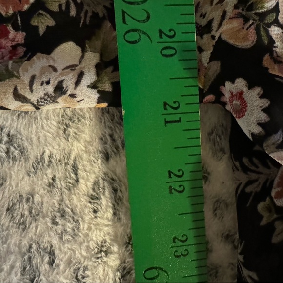 Umgee babydoll black floral top with ruffles size M - Picture 15 of 15